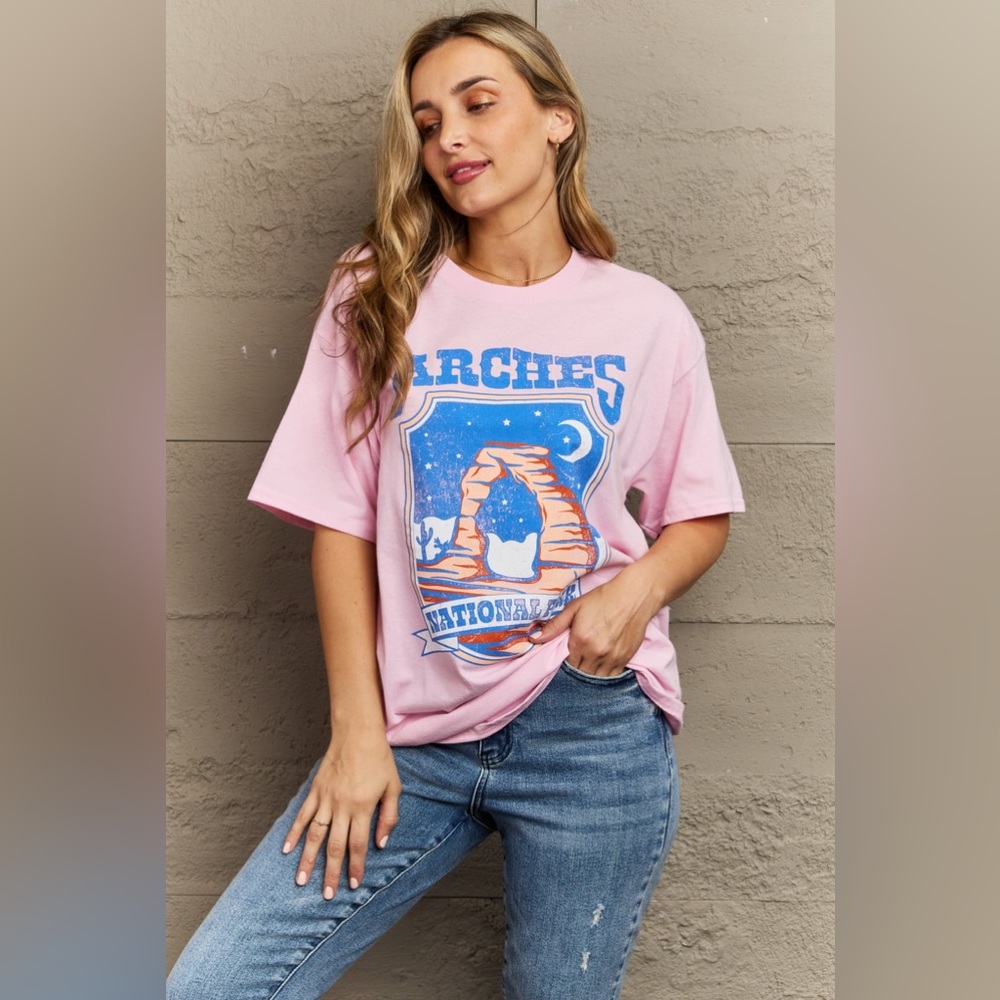🌟NEW, CHIC**-Sweet Claire "Arches National Park" Graphic T-Shirt OFFERS WELCOME